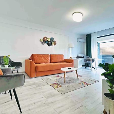 Lazo Two Room- Luxury Apartment Бухарест Екстер'єр фото