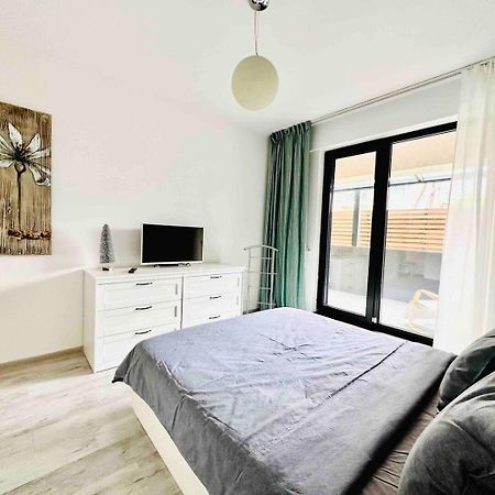 Lazo Two Room- Luxury Apartment Бухарест Екстер'єр фото